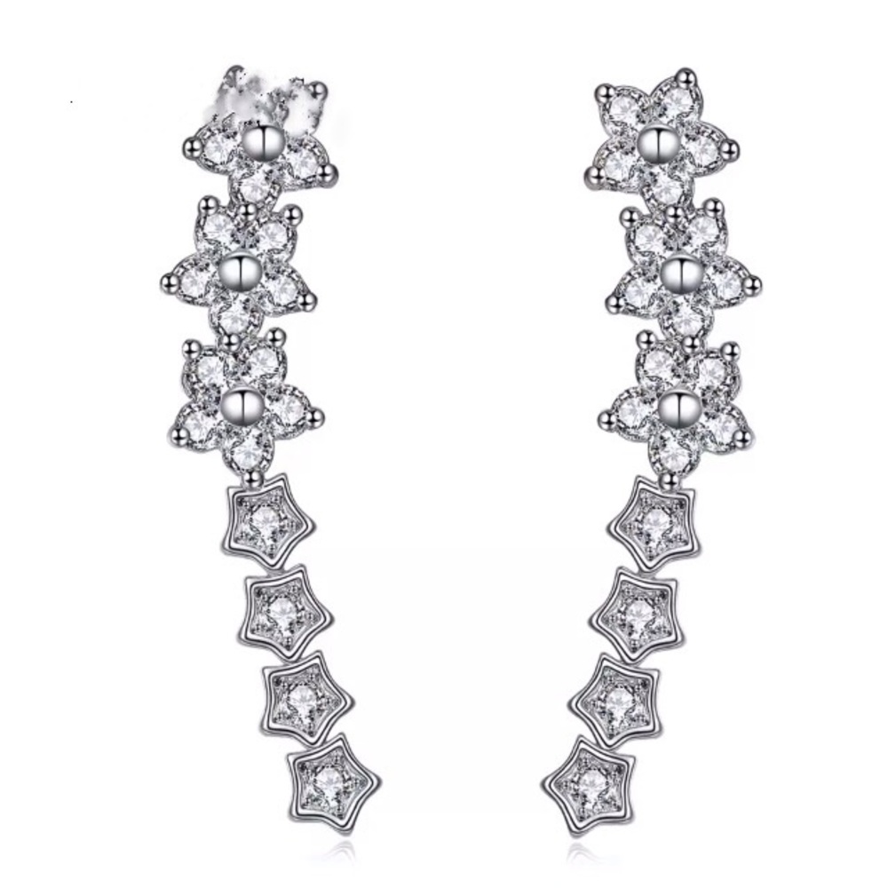 NEW!💙💎BEAUTIFUL! FLOWER CZ EARRINGS!💎💙QUALITY! - Picture 3 of 6